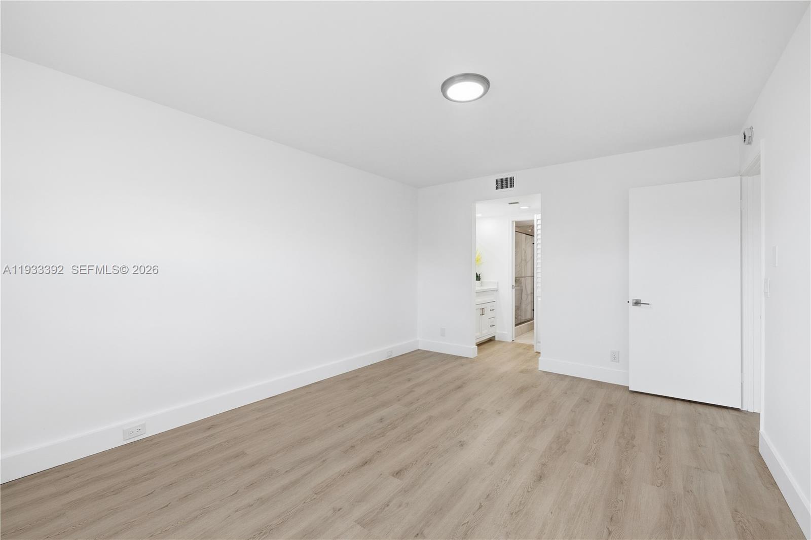 CAMBRIDGE AT CENTURY - Residential