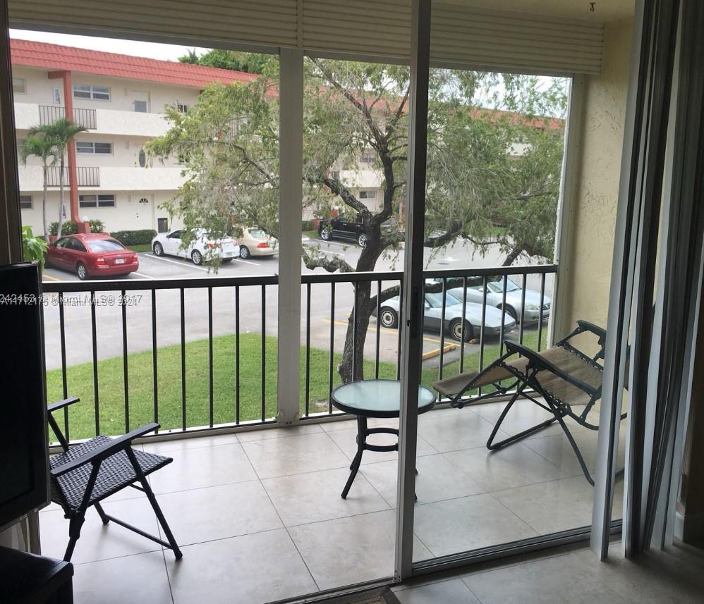 Rental Property at 311 S Hollybrook Dr 202, Pembroke Pines, Miami-Dade County, Florida - Bedrooms: 2 
Bathrooms: 2  - $1,900 MO.
