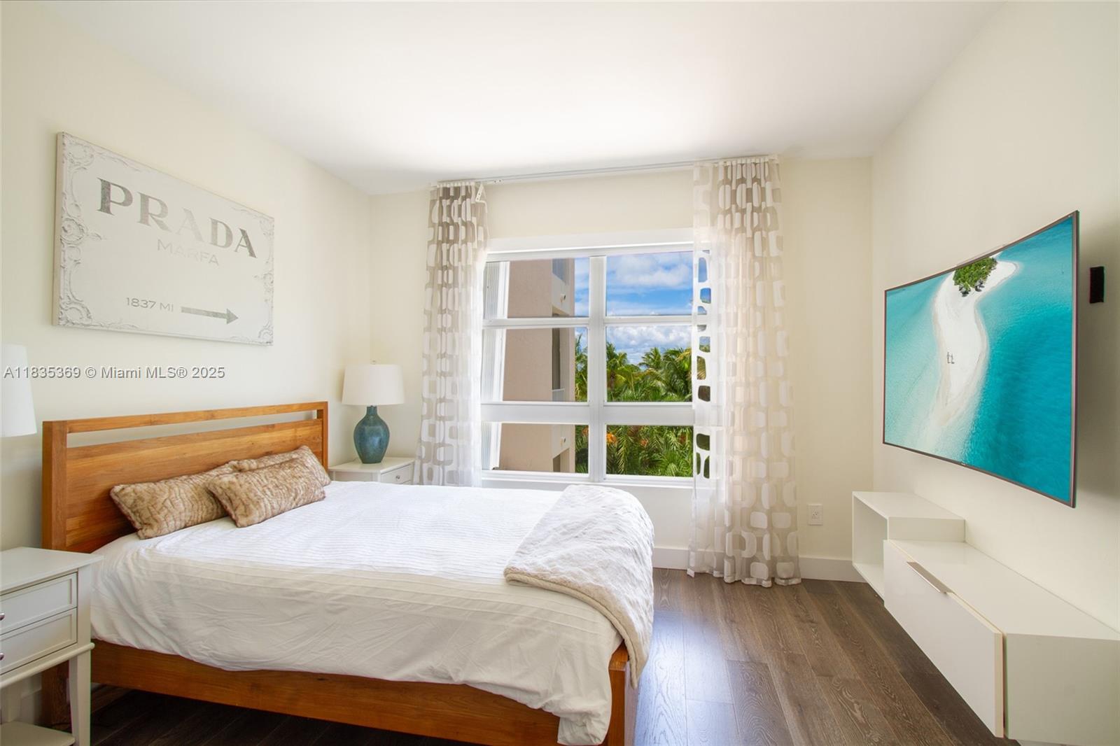 RESORT VILLA ONE CONDO - Residential Lease