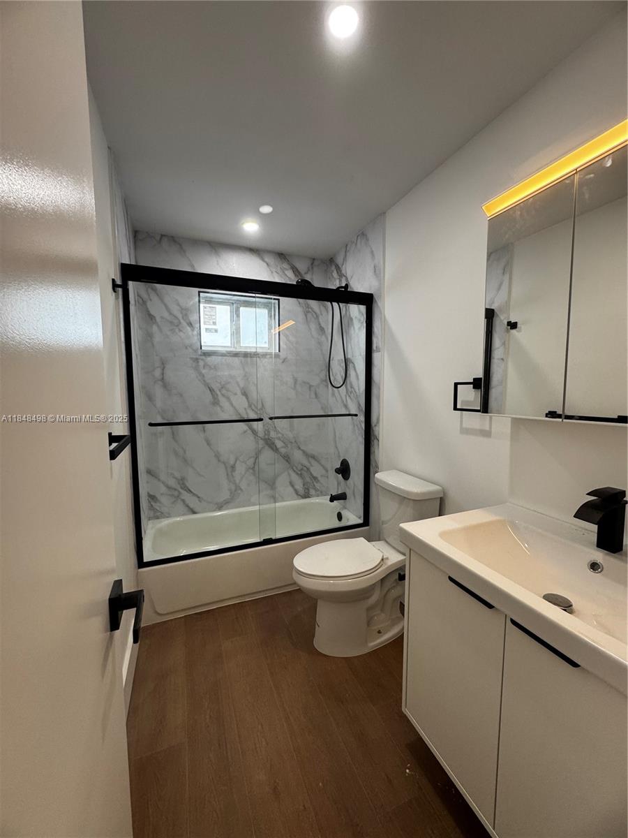 HIBISCUS GARDENS AMENDED - Residential Lease