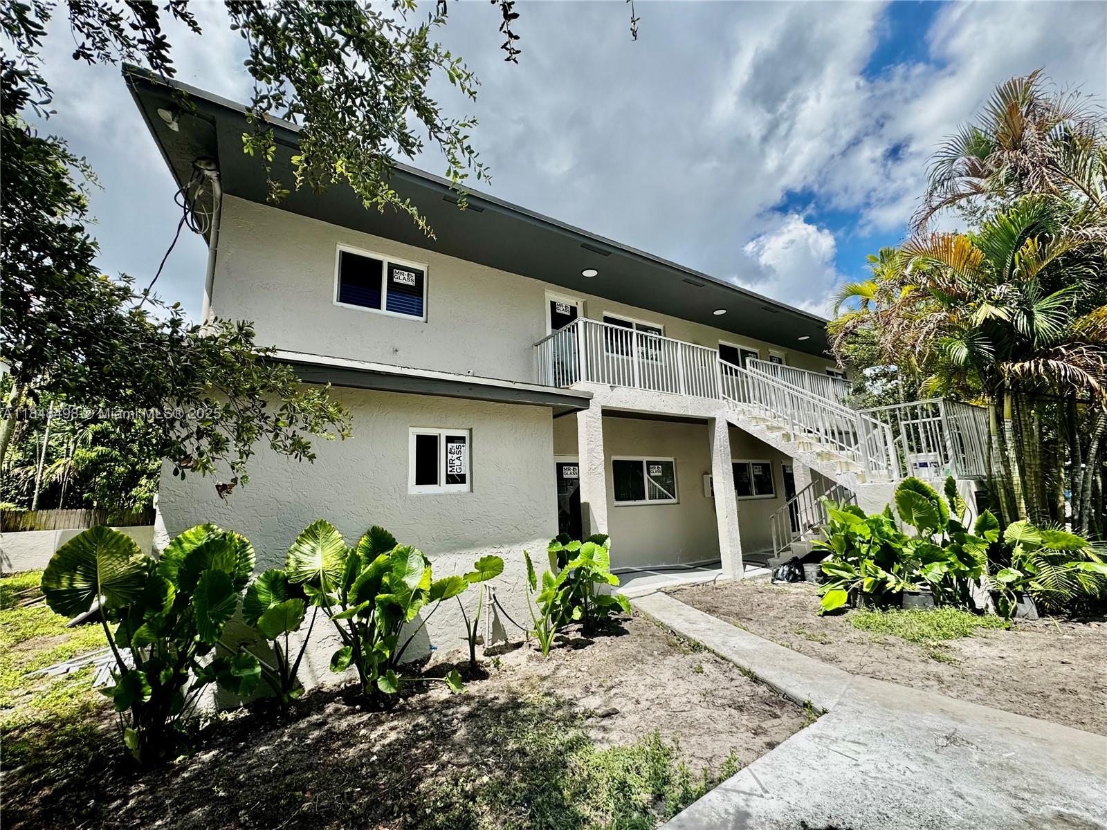 HIBISCUS GARDENS AMENDED - Residential Lease