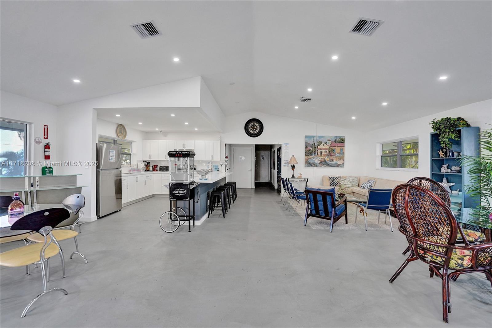 MEADOWBROOK CONDO APTS BL - Residential