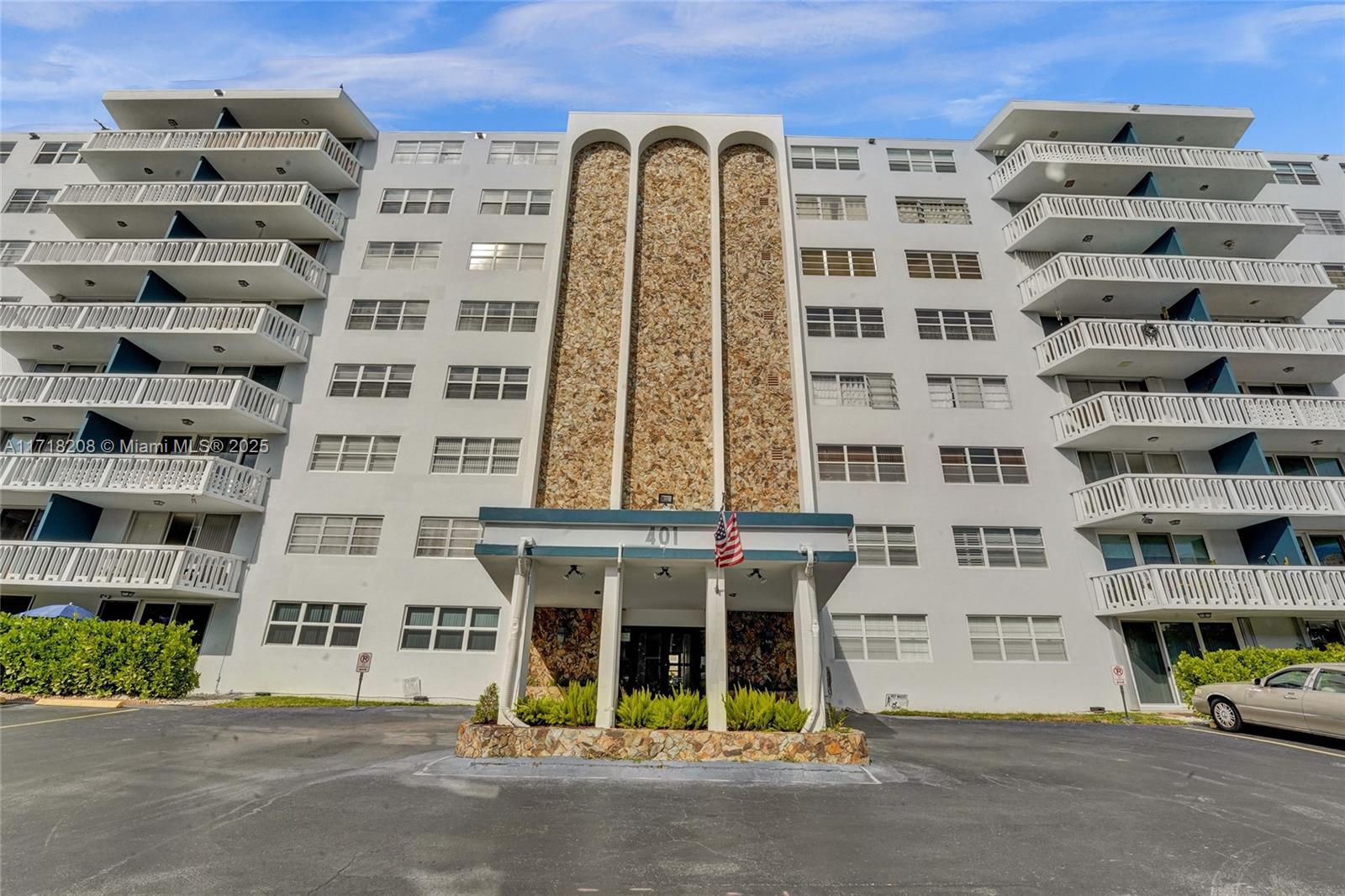 MEADOWBROOK CONDO APTS BL - Residential