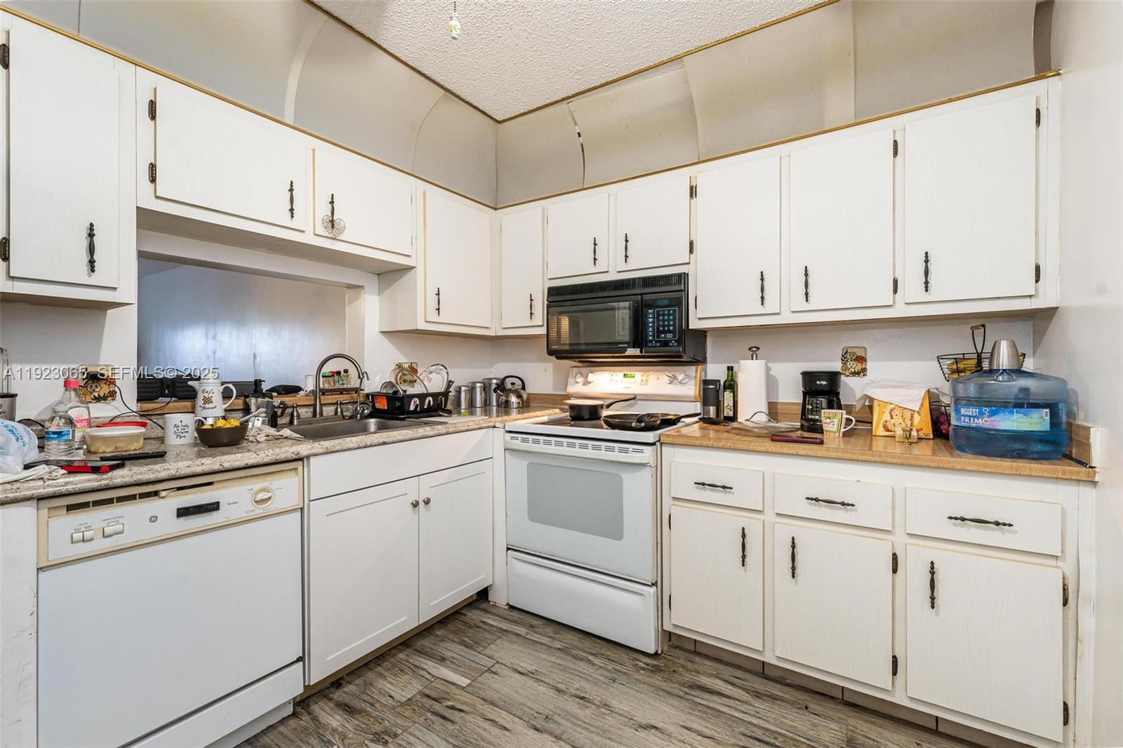 2840 Somerset Dr 207M