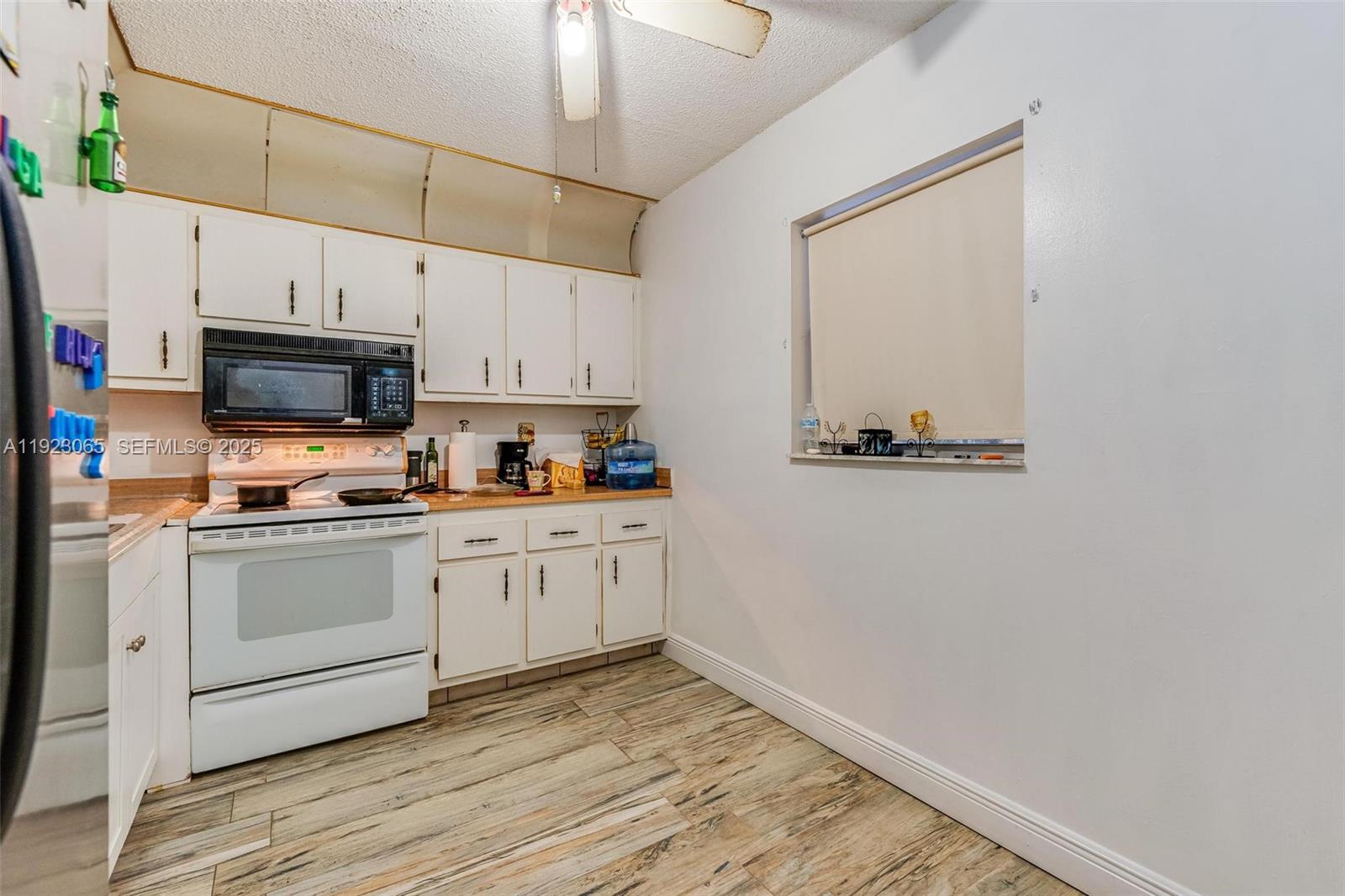 SOMERSET AT LAUDERDALE LA - Residential