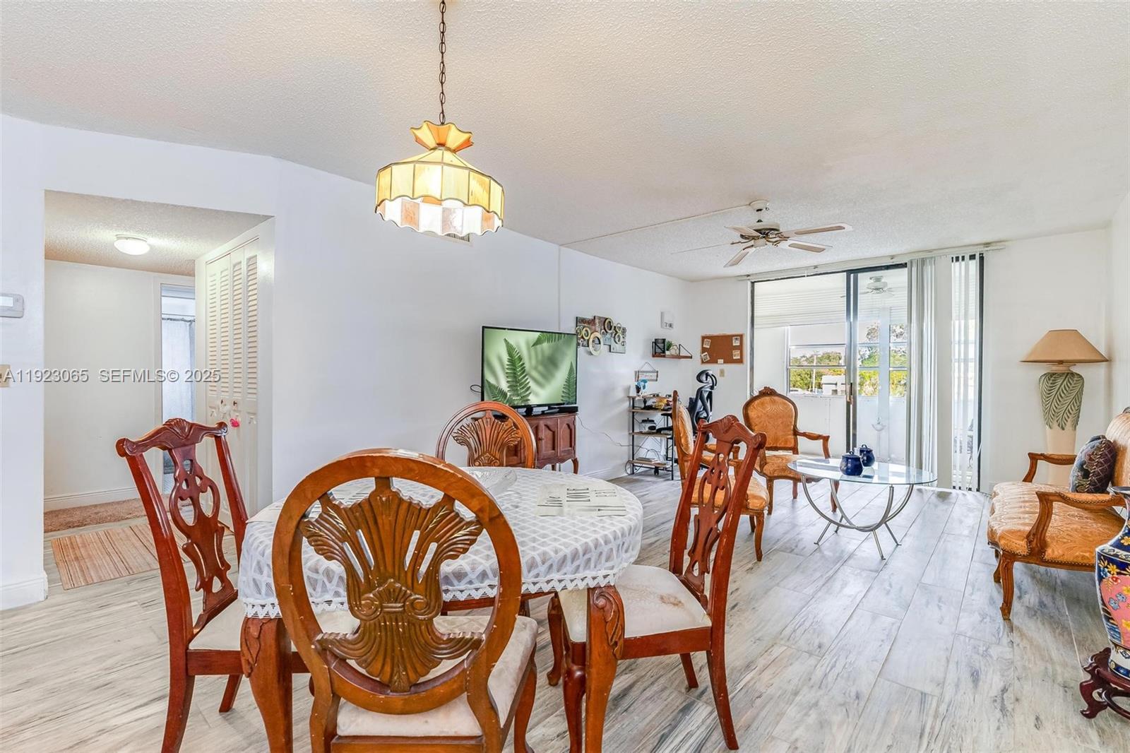 SOMERSET AT LAUDERDALE LA - Residential