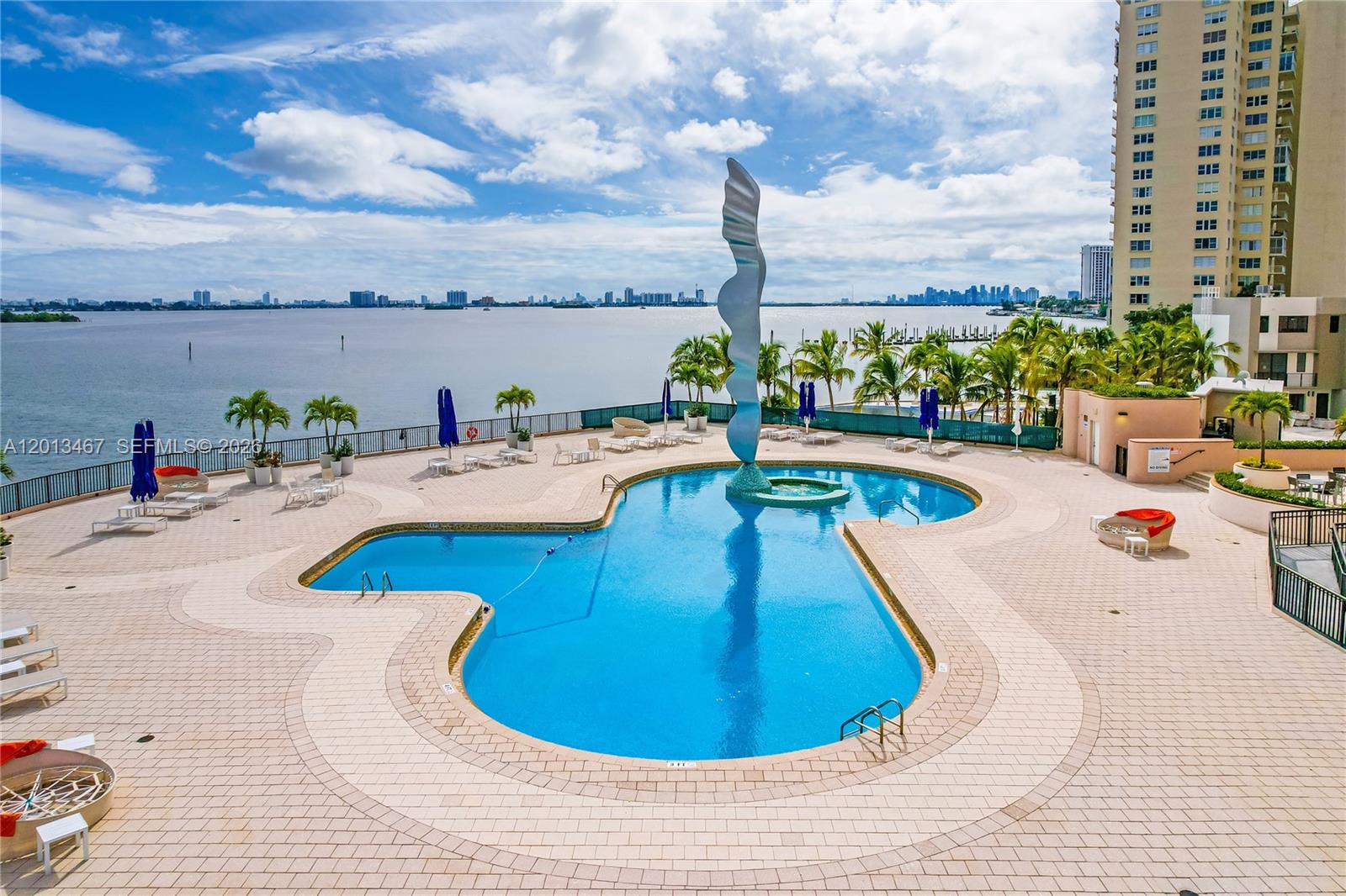 CRICKET CLUB CONDO - Residential
