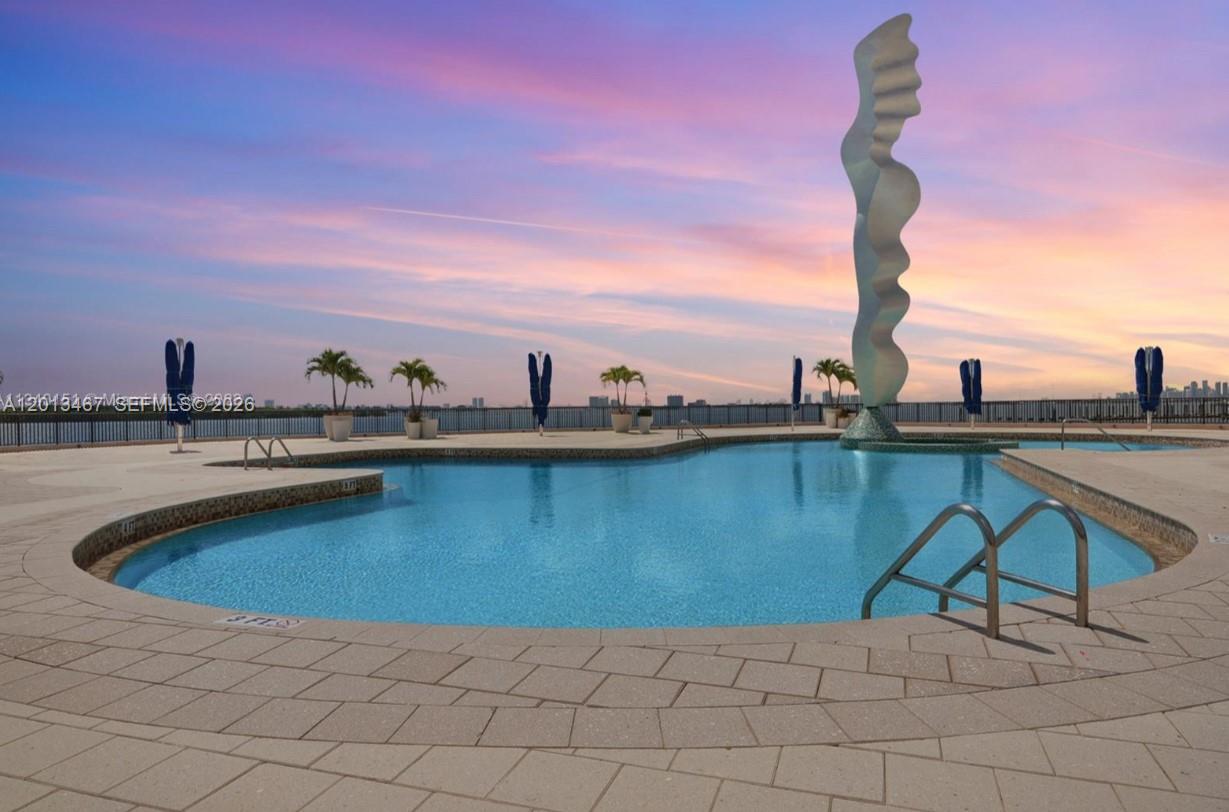 CRICKET CLUB CONDO - Residential