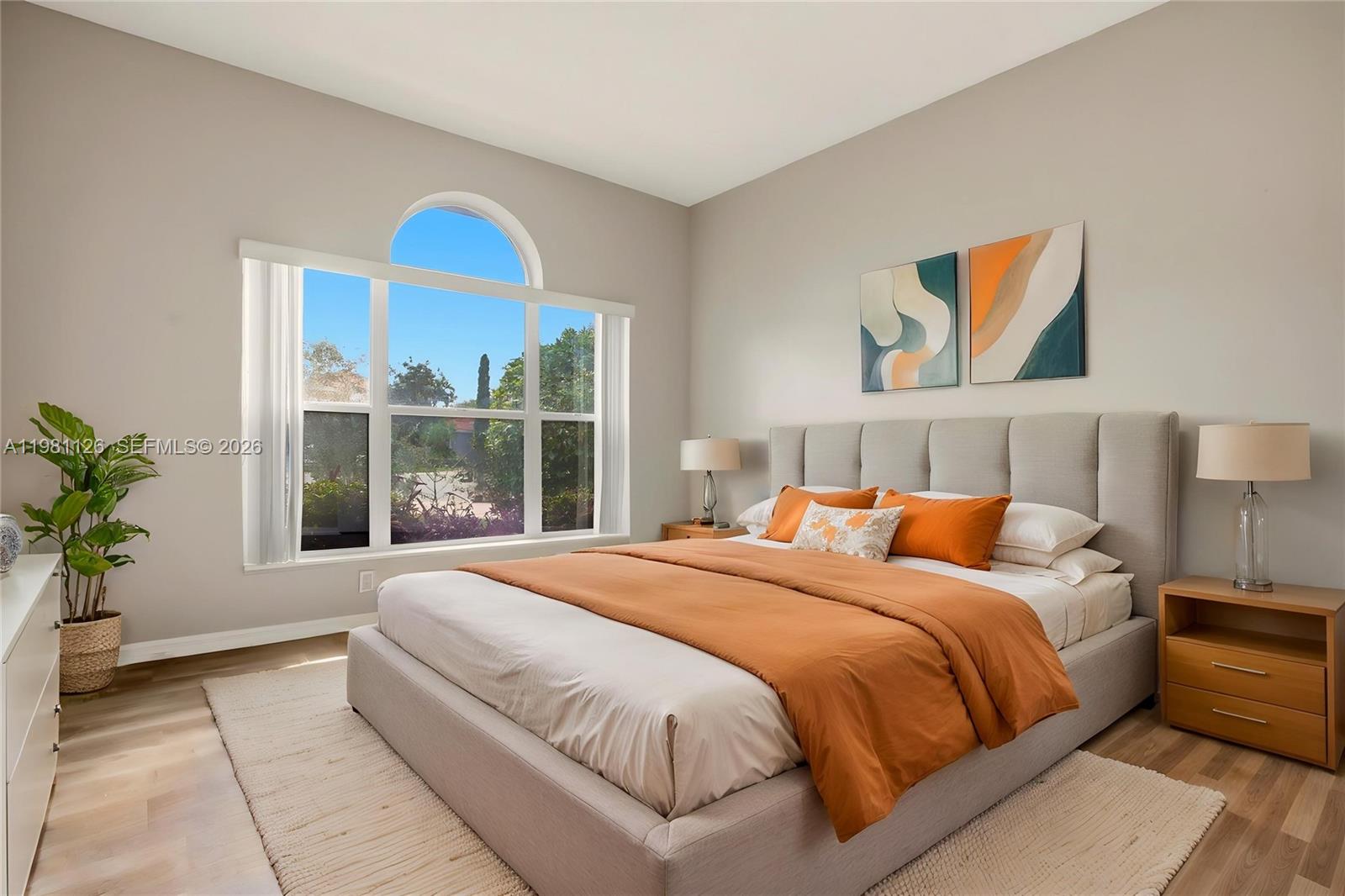 HAMPTON CLUB - Residential