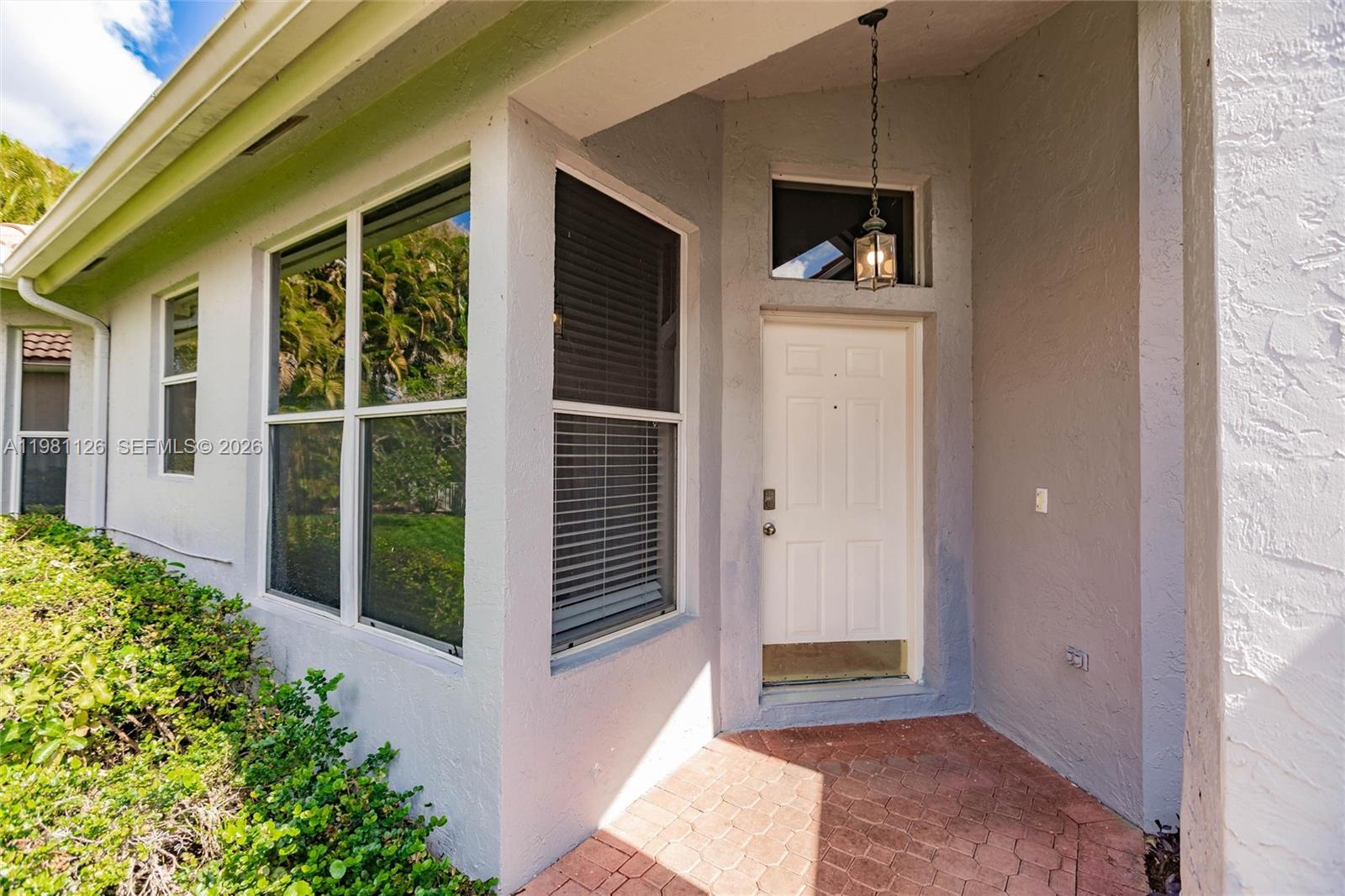 HAMPTON CLUB - Residential