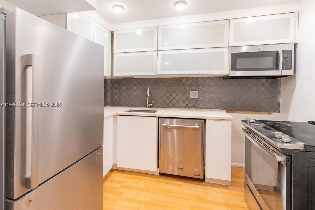 Photo of 3740 Inverrary Dr #1T, Lauderhill, FL 33319 (MLS # A11989661)