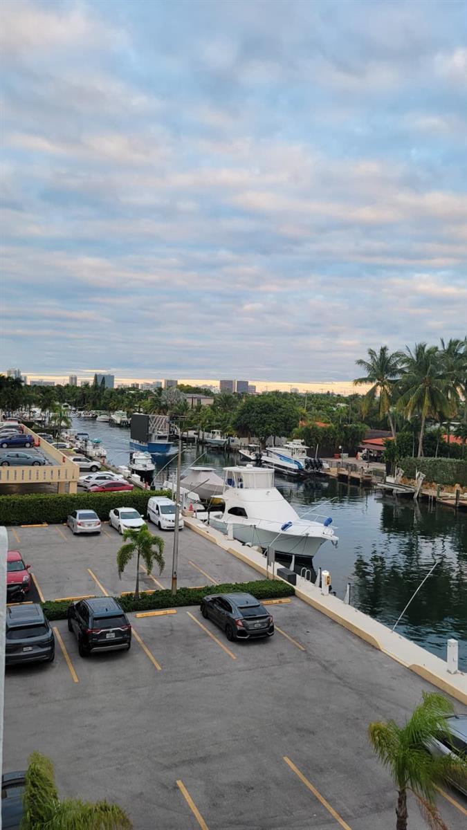 KEYSTONE TOWERS CONDO - Residential Lease