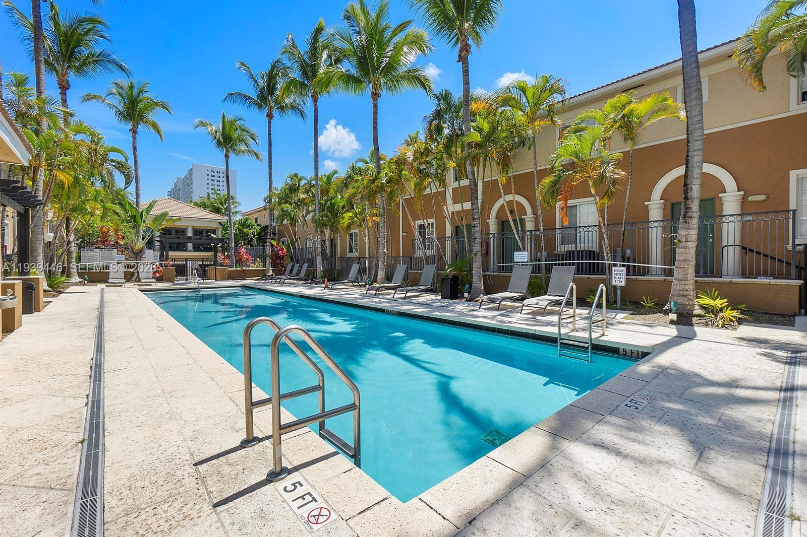 AVENTI AT AVENTURA CONDO - Residential