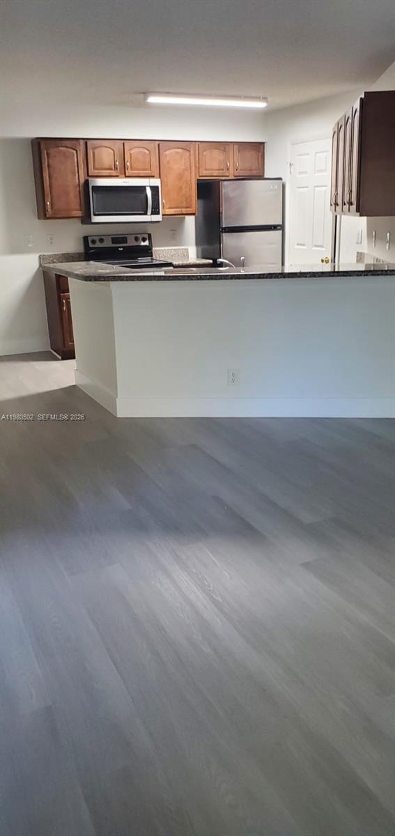 SUMMERBREEZE CONDO - Residential Lease