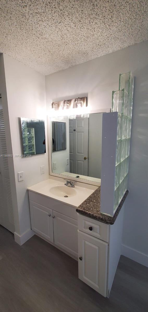 SUMMERBREEZE CONDO - Residential Lease