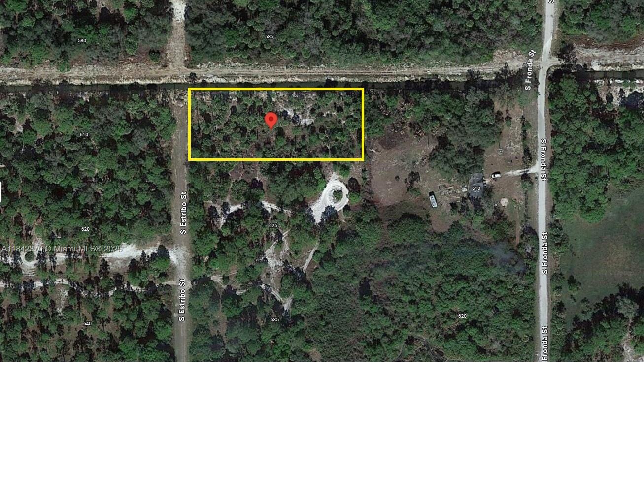 Build Your Dream in Montura Ranch
Prime land in the desirable Montura Ranch community—no HOA and surrounded by developed properties. Just minutes from Lake Okeechobee and Clewiston-Airglades Airport, this lot offers peaceful country living with access to a clubhouse, pool, picnic areas, and playground. A great opportunity to build or invest in a growing area!