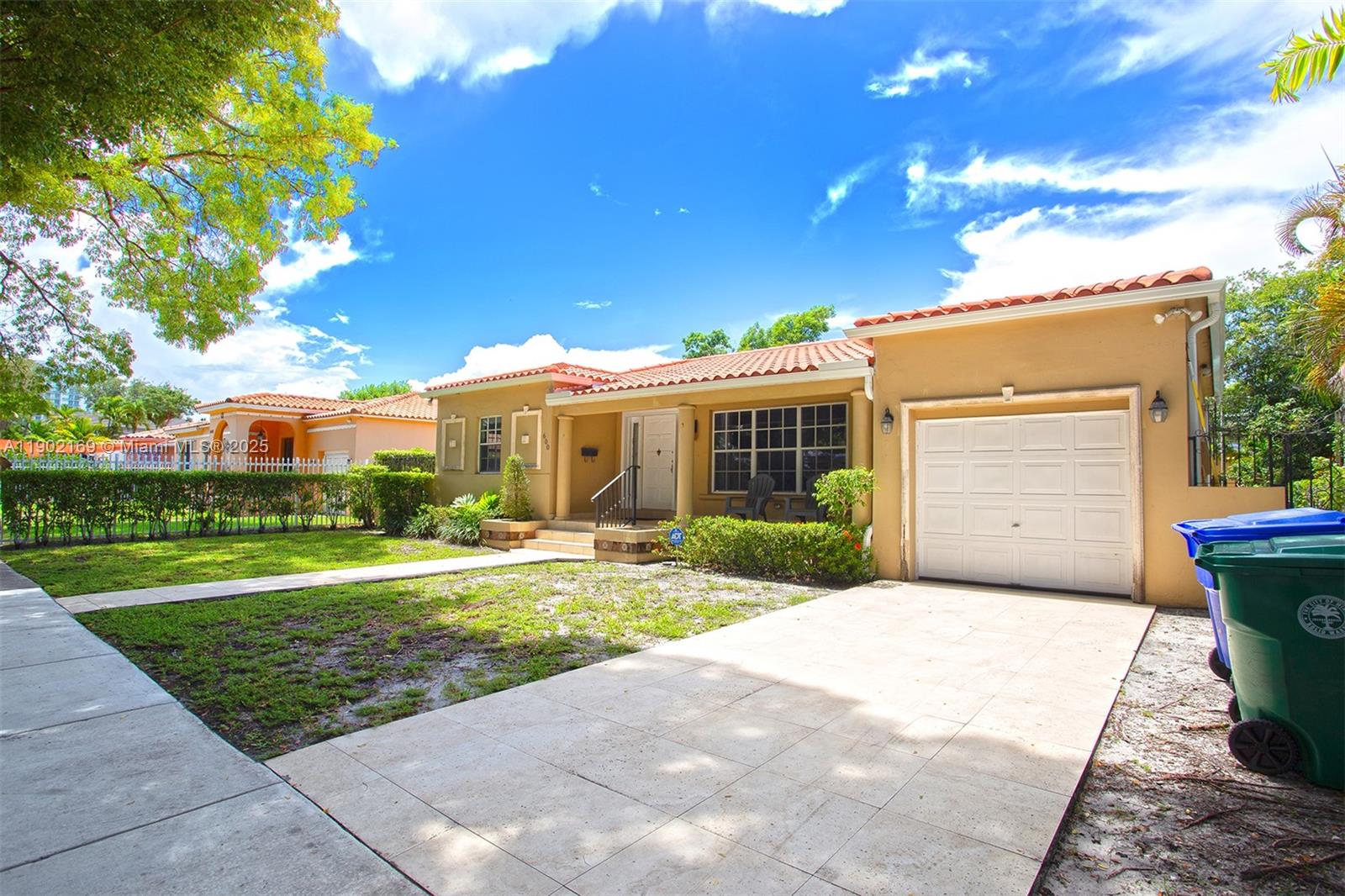 BRICKELL ESTATES - Residential Lease