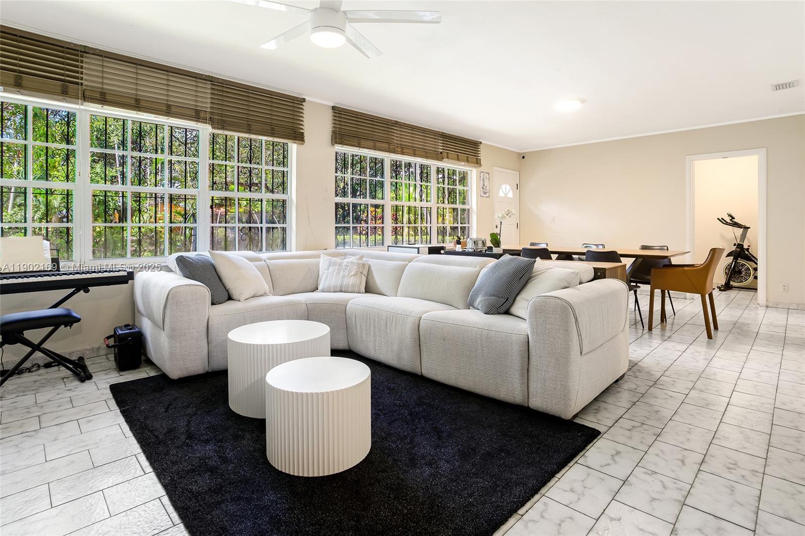 BRICKELL ESTATES - Residential Lease