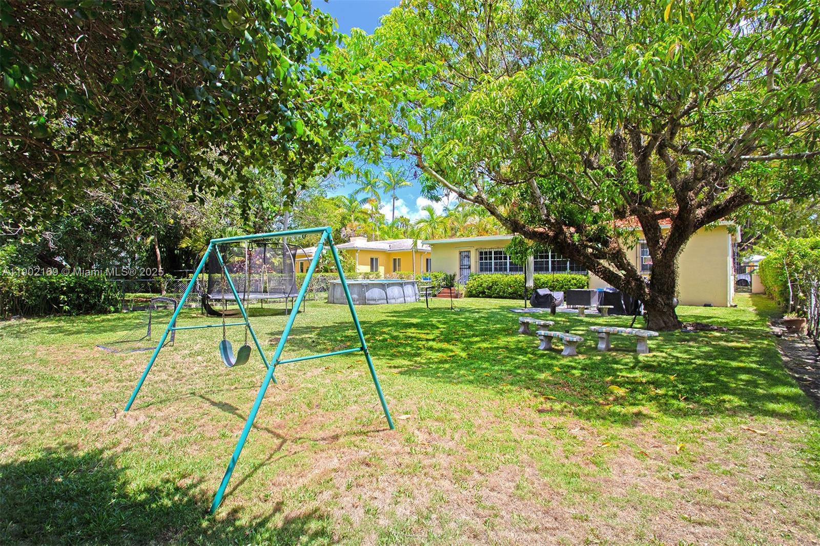 BRICKELL ESTATES - Residential Lease