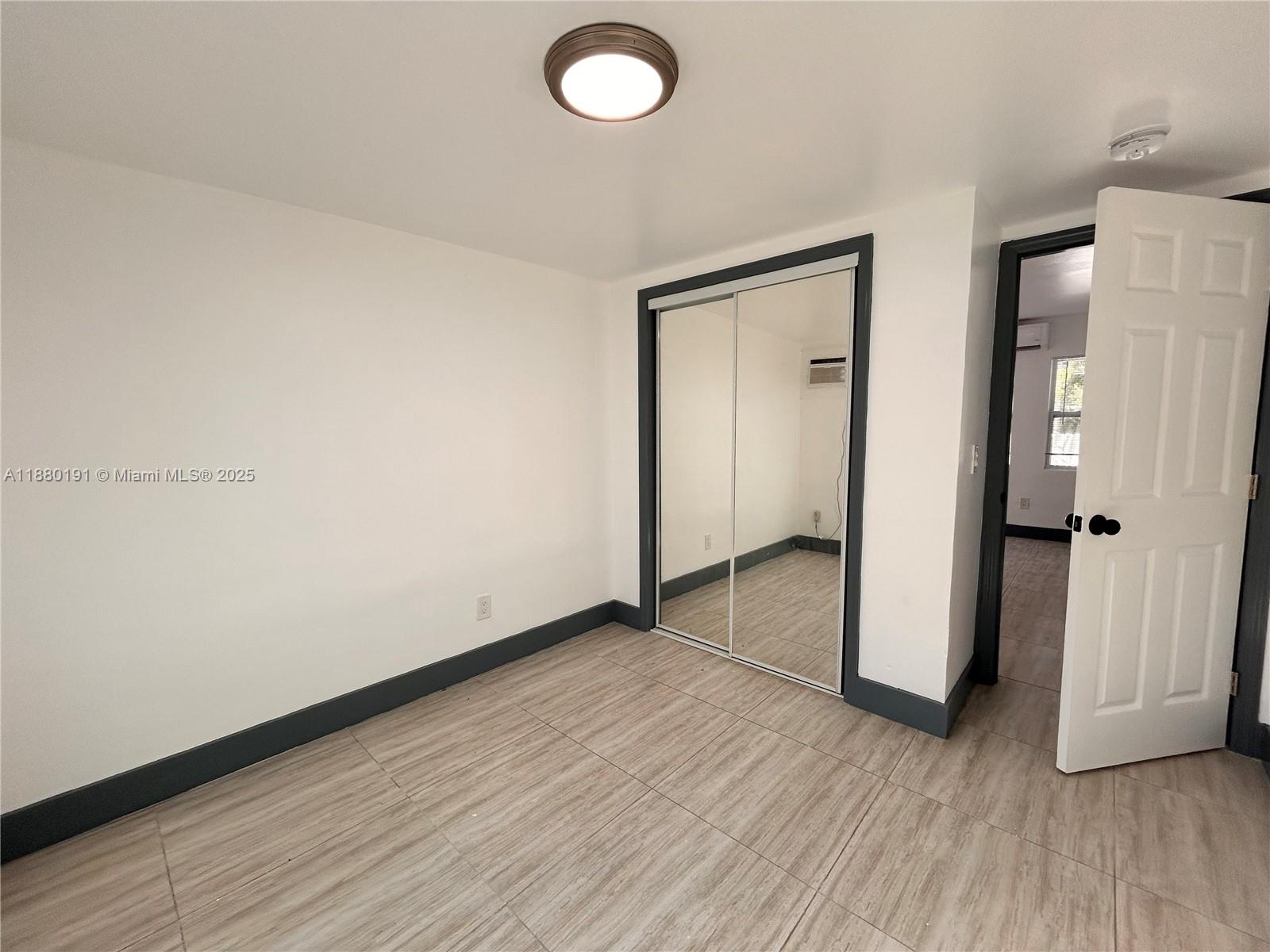 WELLONS PARK - Residential Lease