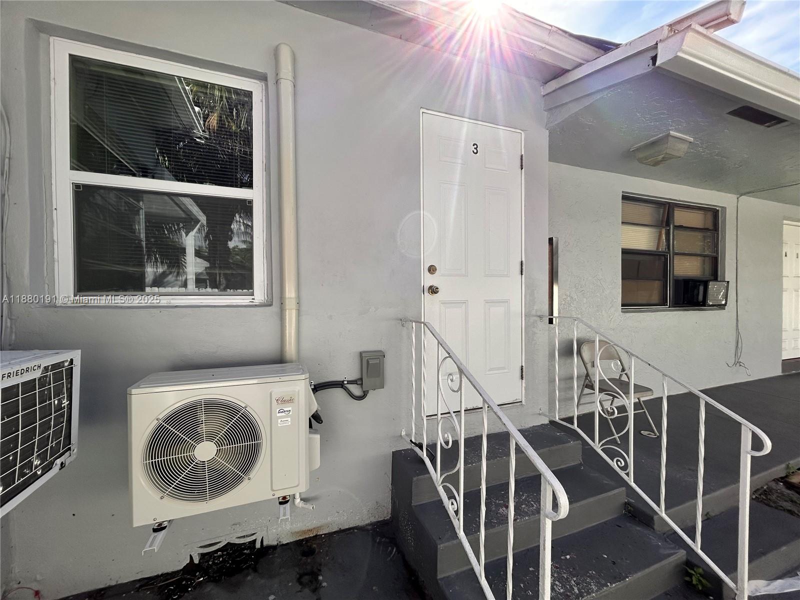 WELLONS PARK - Residential Lease