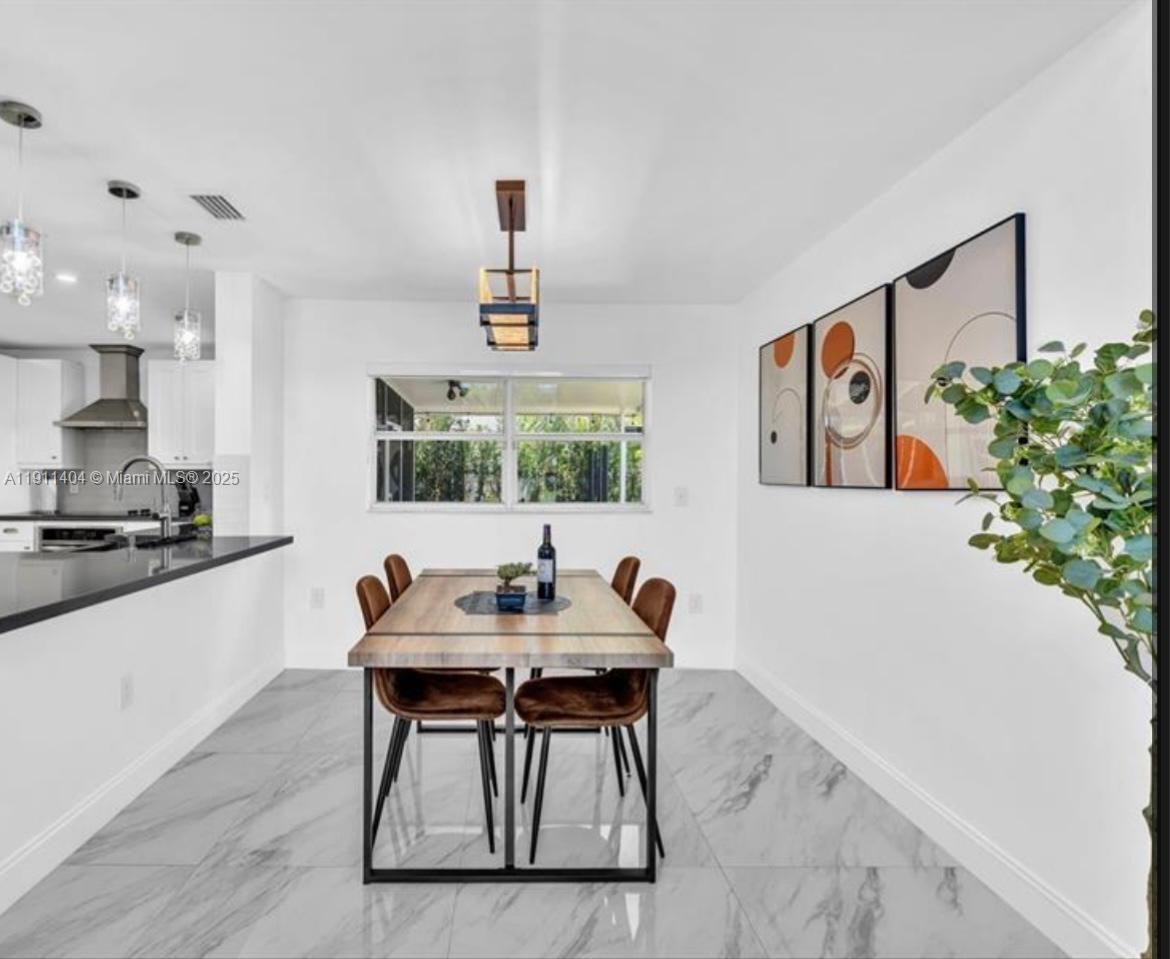 CHAPEL TRAIL REPLAT - Residential Lease