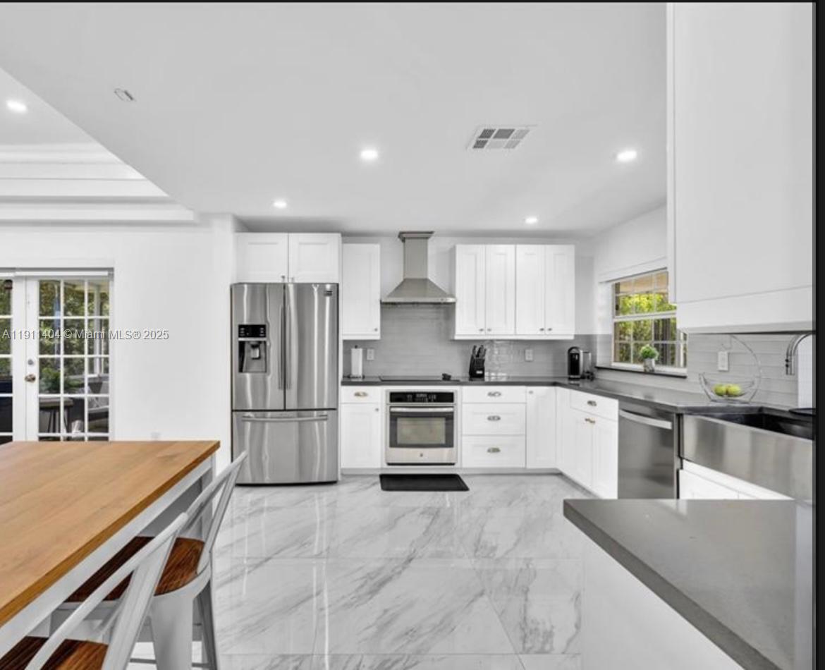 CHAPEL TRAIL REPLAT - Residential Lease