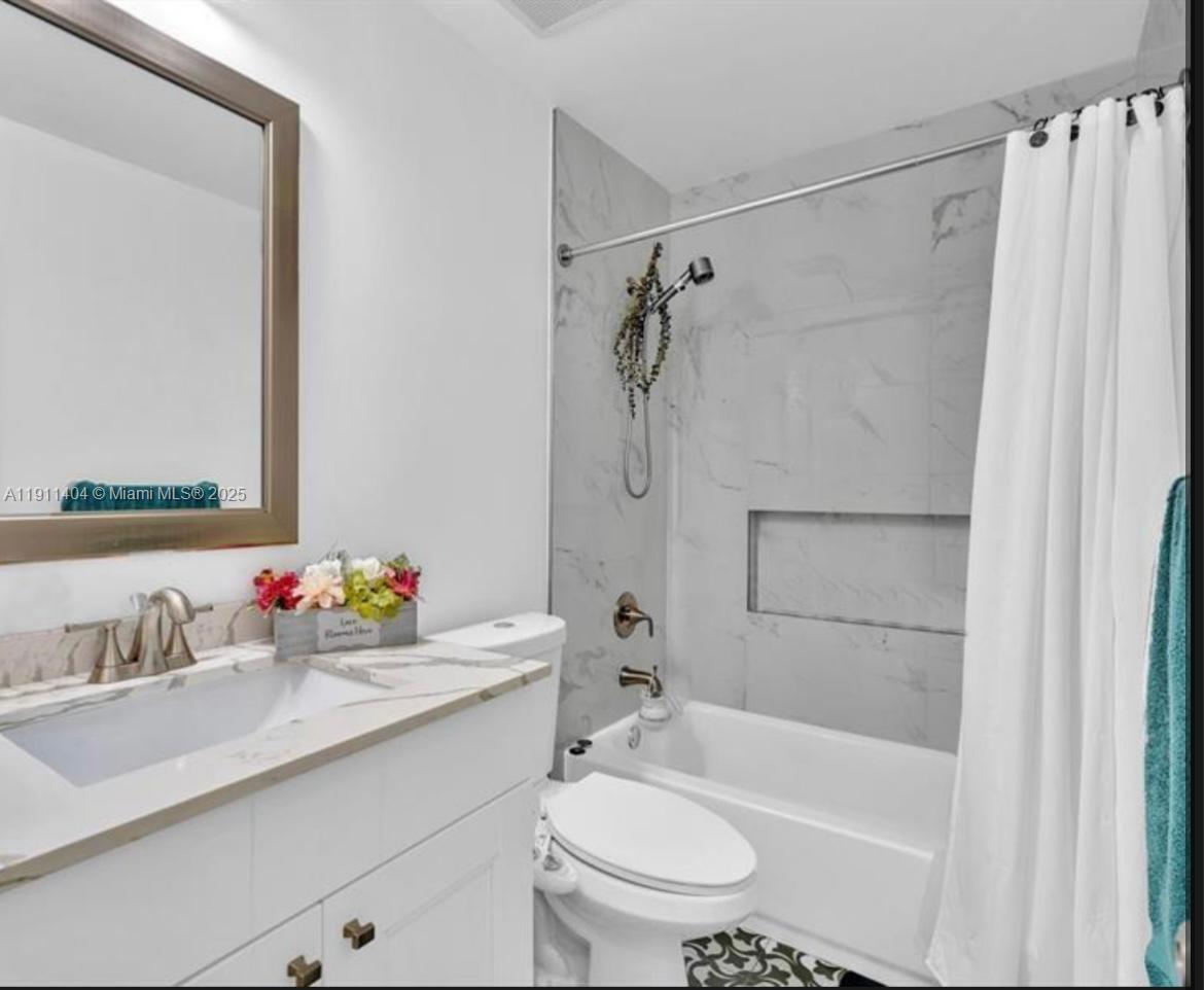 CHAPEL TRAIL REPLAT - Residential Lease