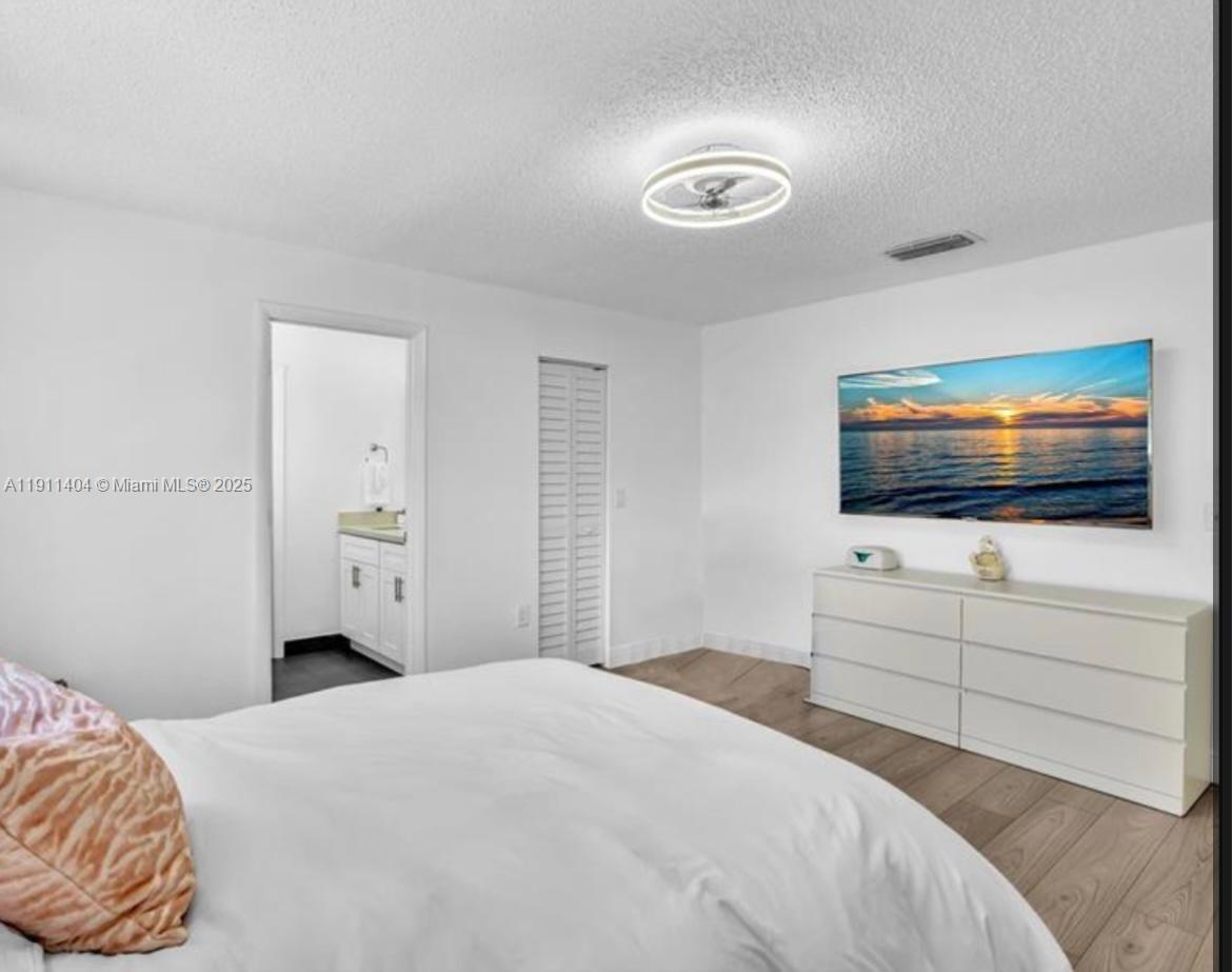 CHAPEL TRAIL REPLAT - Residential Lease