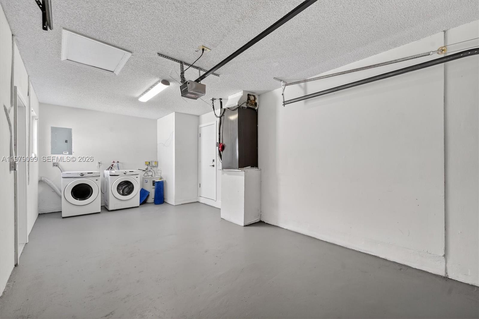 LAUDERDALE WEST 3 SEC - Residential