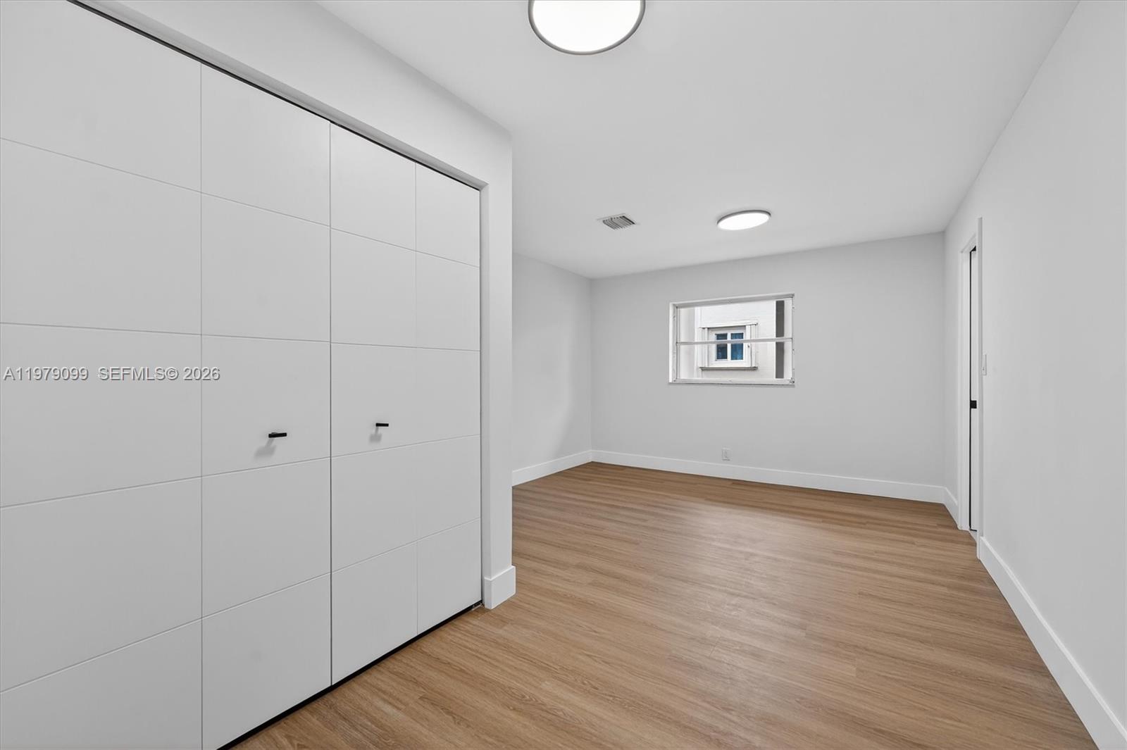 LAUDERDALE WEST 3 SEC - Residential