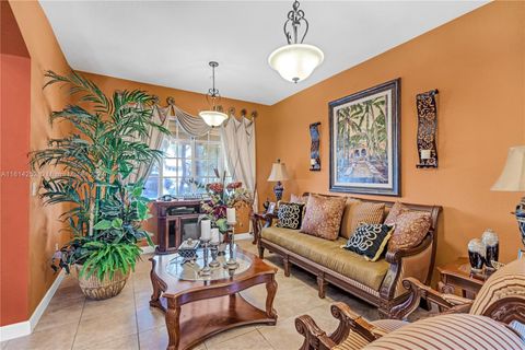 Single Family Residence in Miami FL 19765 130th Ave 24.jpg