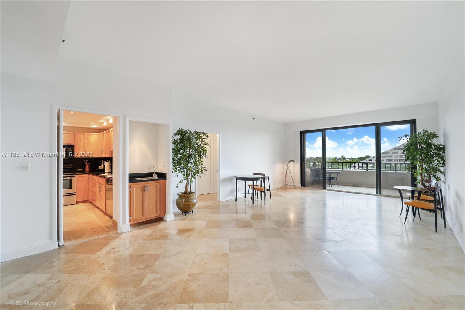 Property for Sale at 201 Crandon Blvd Blvd 506, Key Biscayne, Miami-Dade County, Florida - Bedrooms: 2 
Bathrooms: 2  - $1,290,000