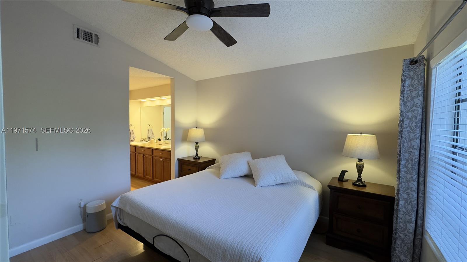 LAKES MEADOW VILG HOMES C - Residential