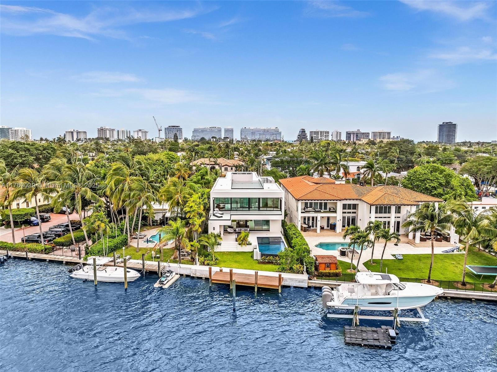ALTOS DEL MAR NO 4 - Residential