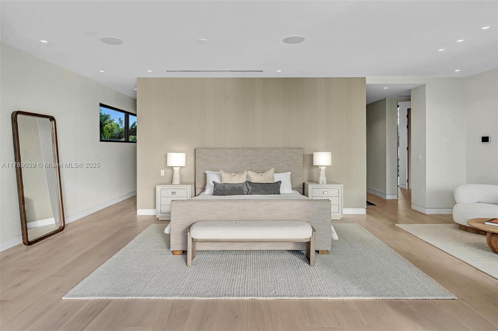ALTOS DEL MAR NO 4 - Residential