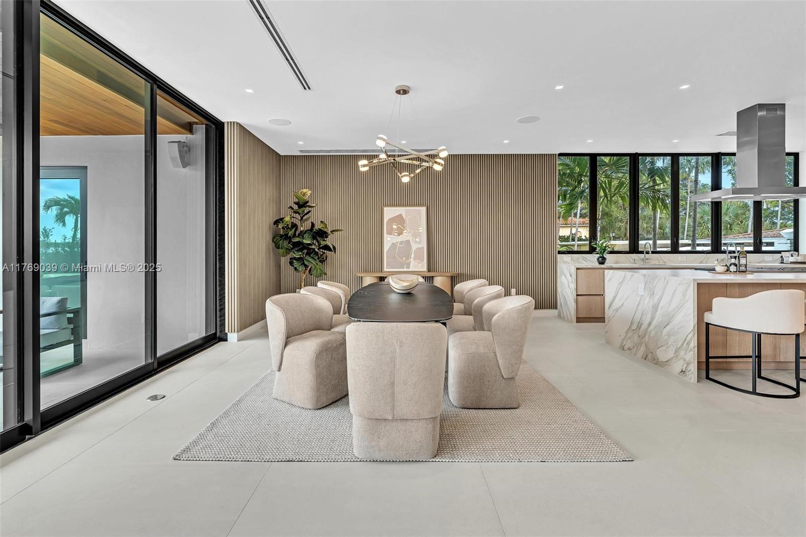 ALTOS DEL MAR NO 4 - Residential