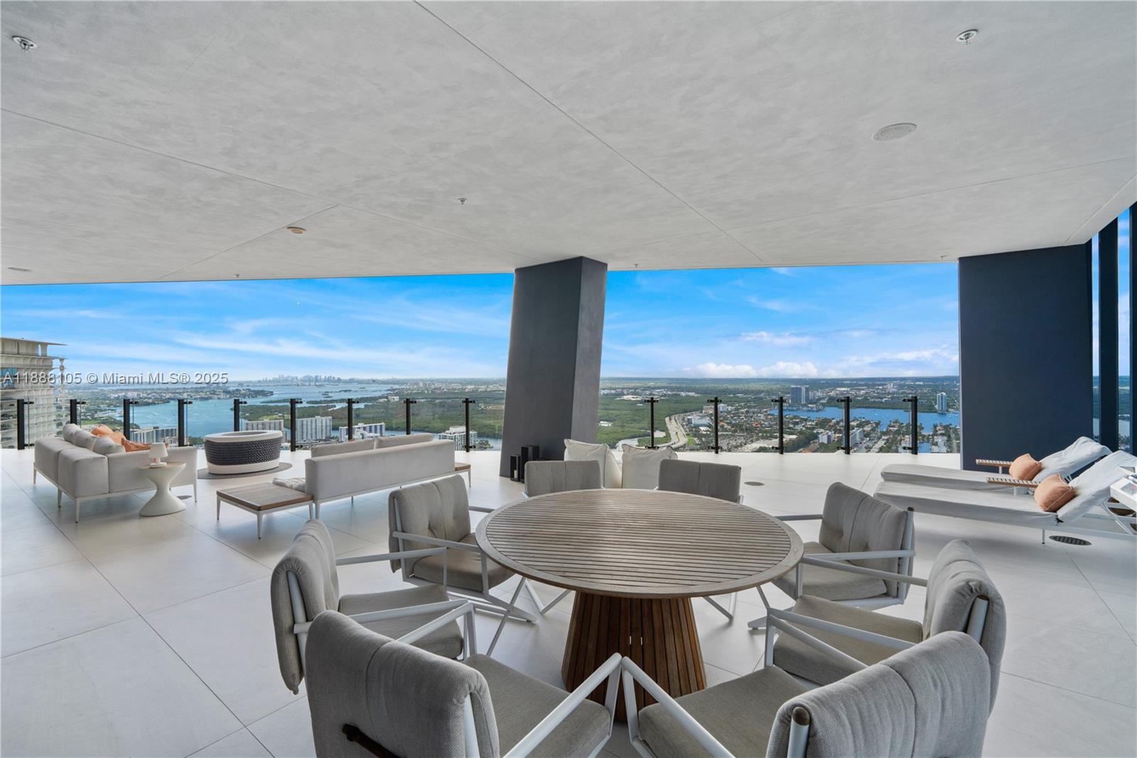 MUSE CONDO - Residential