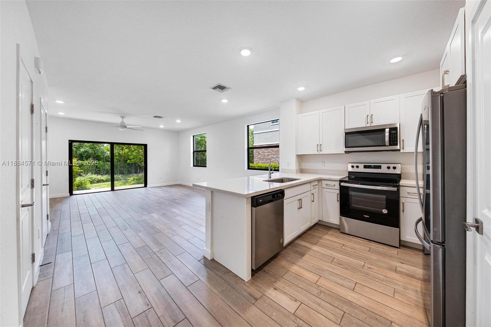 VILLAGE PARK AT DEERFIELD - Residential Lease