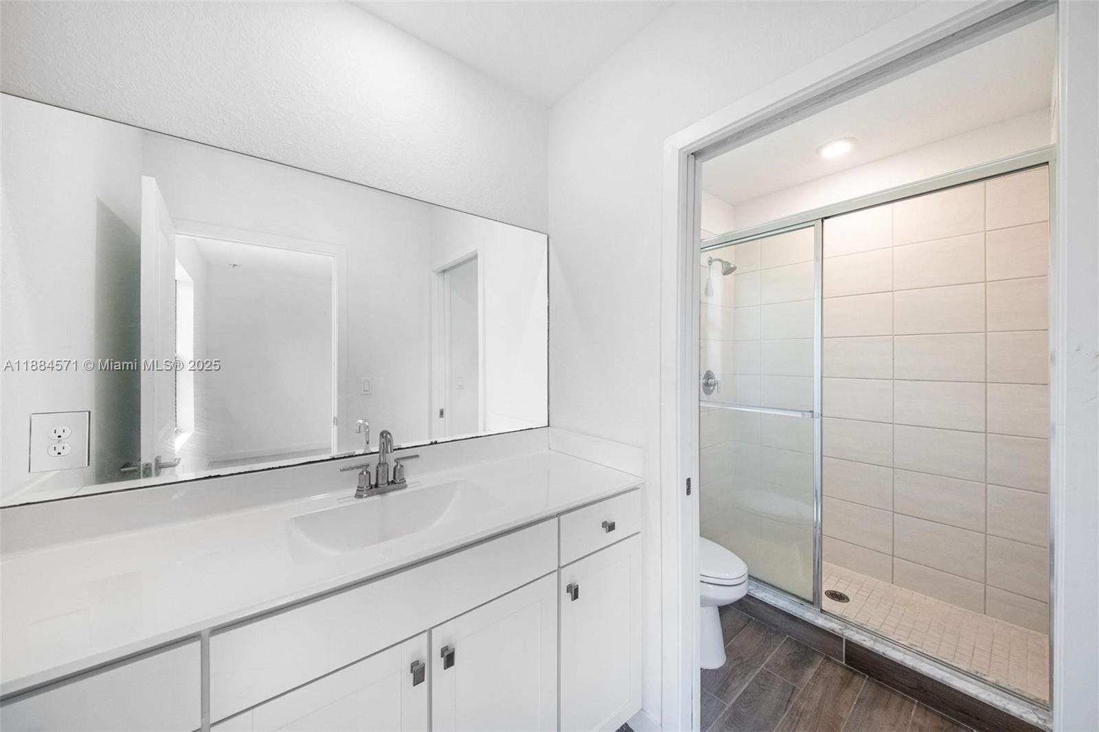 VILLAGE PARK AT DEERFIELD - Residential Lease