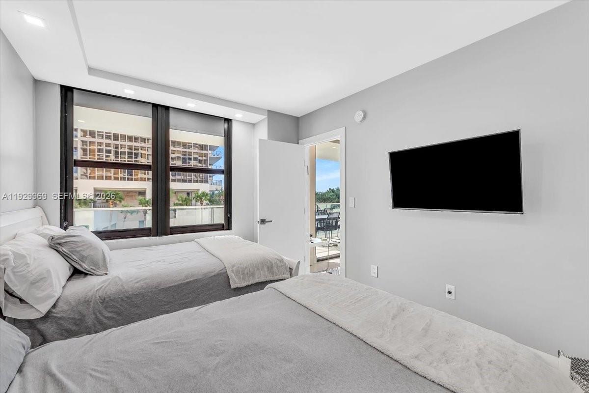 BALMORAL CONDO - Residential