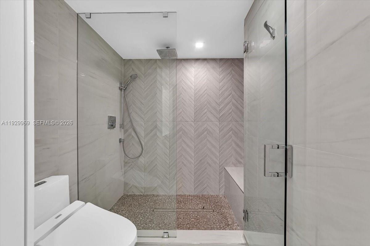 BALMORAL CONDO - Residential