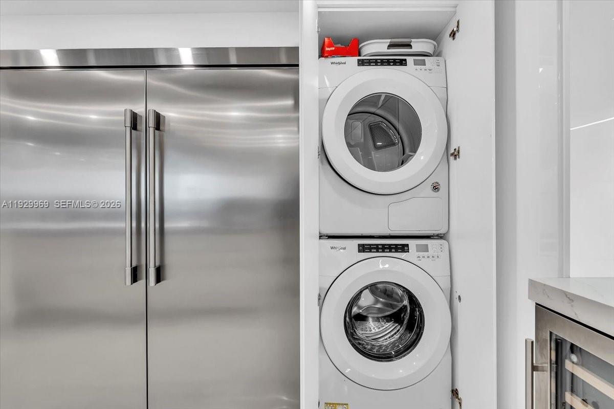 BALMORAL CONDO - Residential