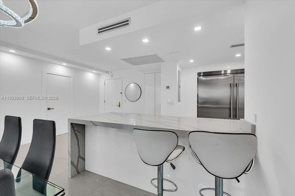 BALMORAL CONDO - Residential