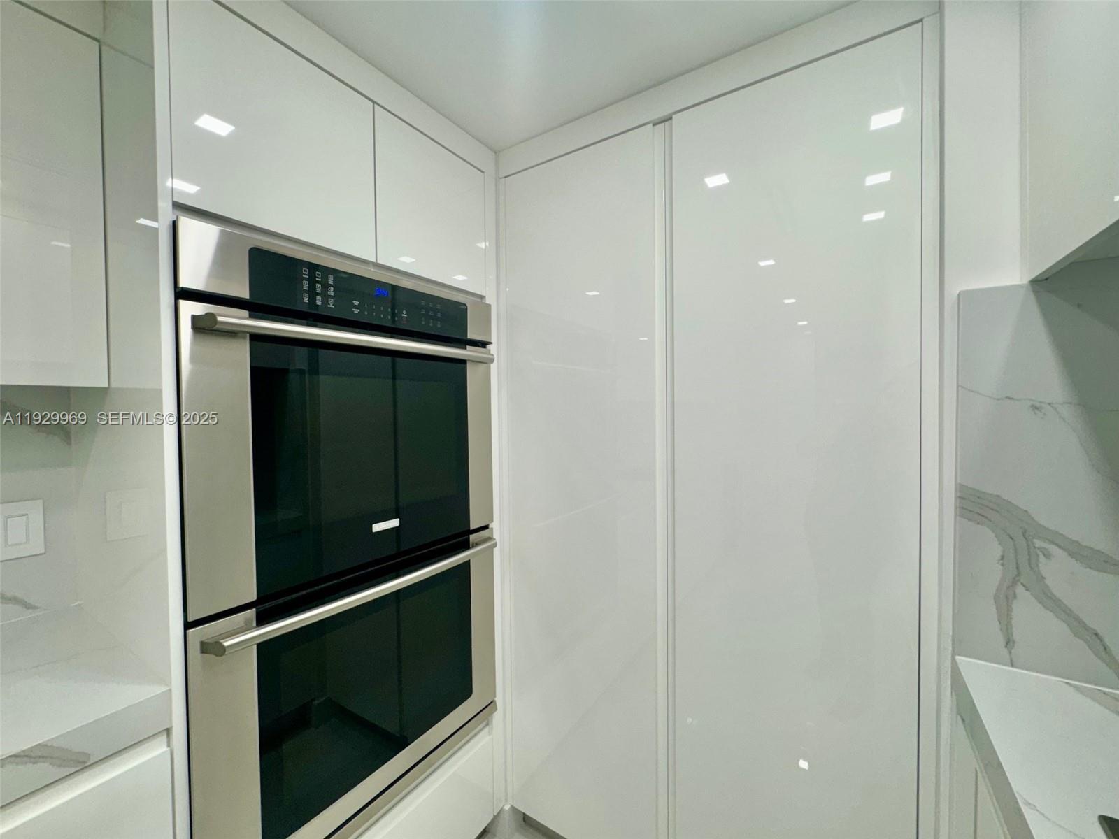 BALMORAL CONDO - Residential