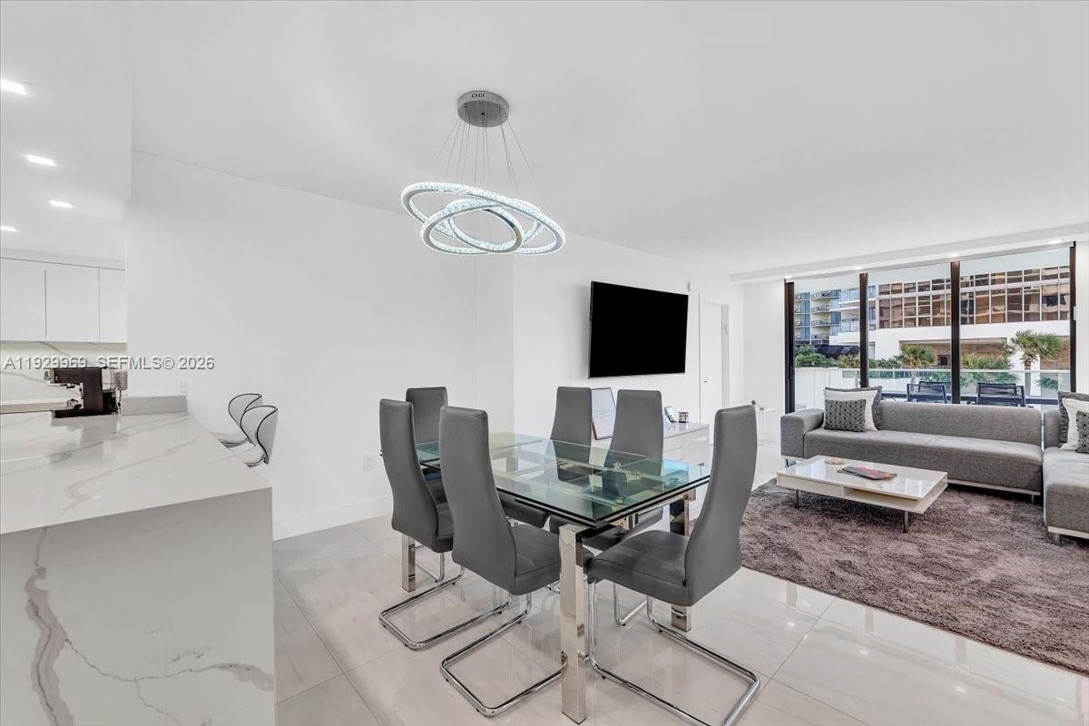 BALMORAL CONDO - Residential