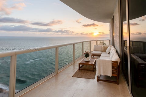 Photo of 15901 Collins Ave #2502, Sunny Isles Beach, FL 33160 (MLS # A12045624)