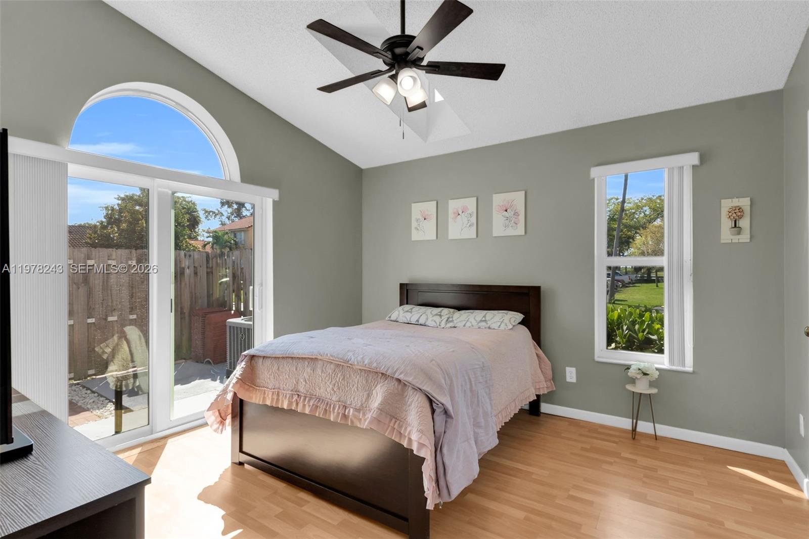 LAKES BY THE BAY SEC 9 AM - Residential