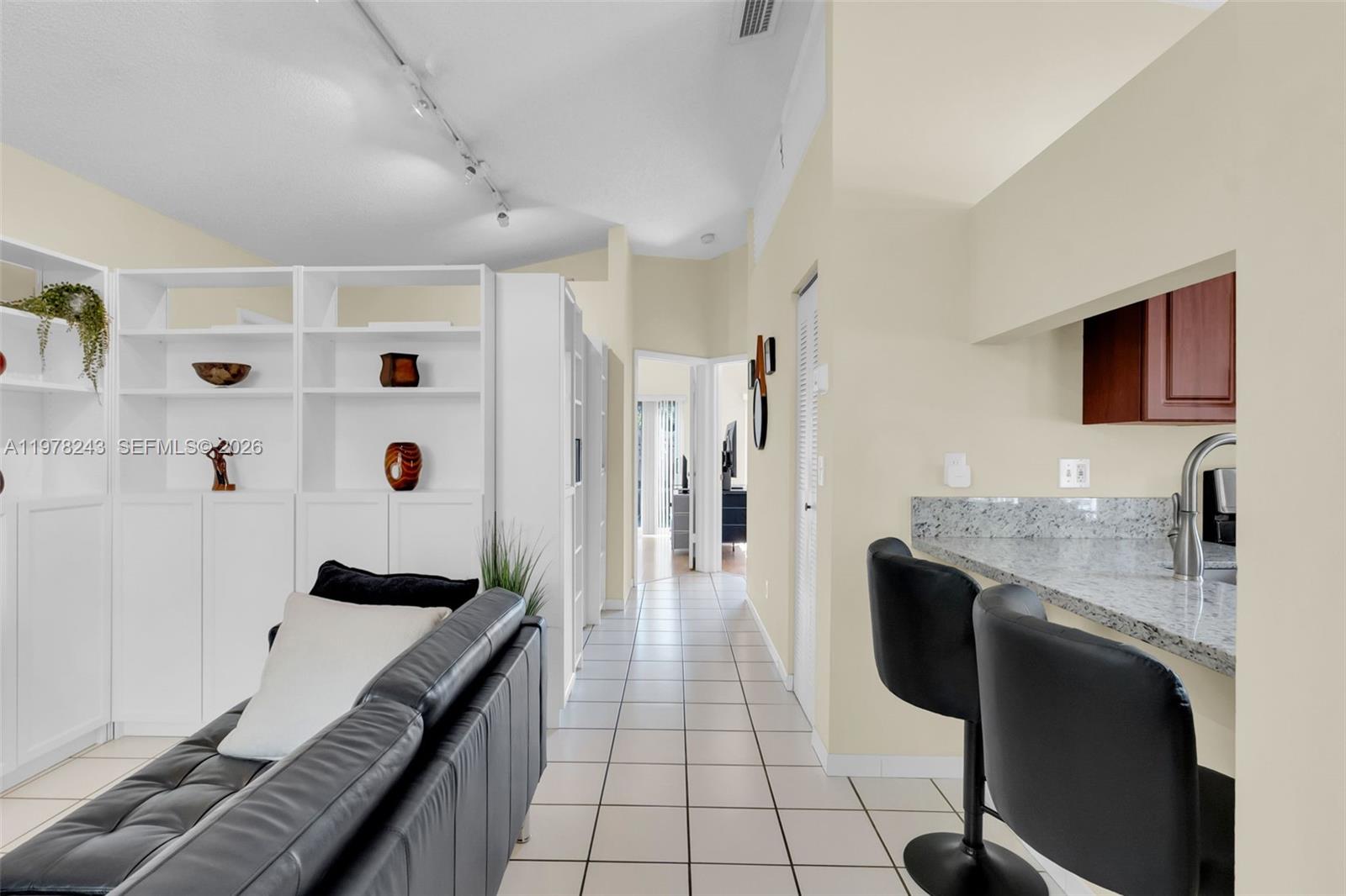 LAKES BY THE BAY SEC 9 AM - Residential