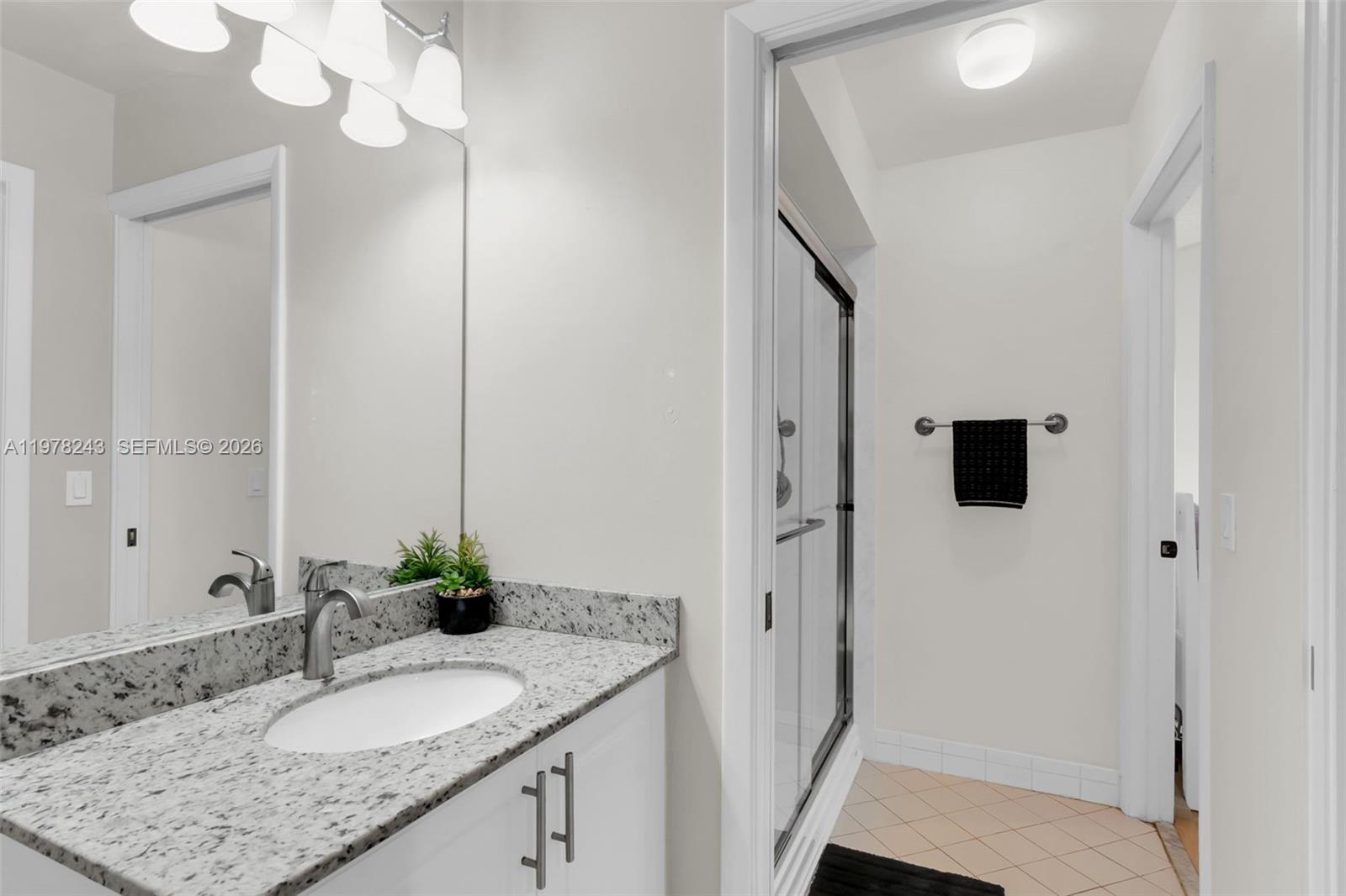 LAKES BY THE BAY SEC 9 AM - Residential